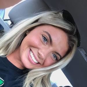 Meet your Posher, Bekah